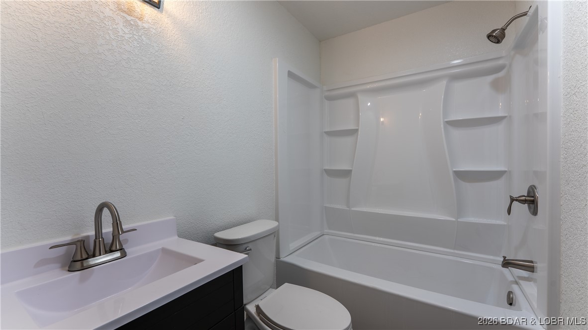 1111 Ginger Road Lake Ozark, MO 65049 - Photo 27 of 43 Unit #4 Studio Apartment Bathroom
