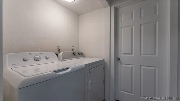 $699,900 | 1111 Ginger Road, Lake Ozark, MO 65049