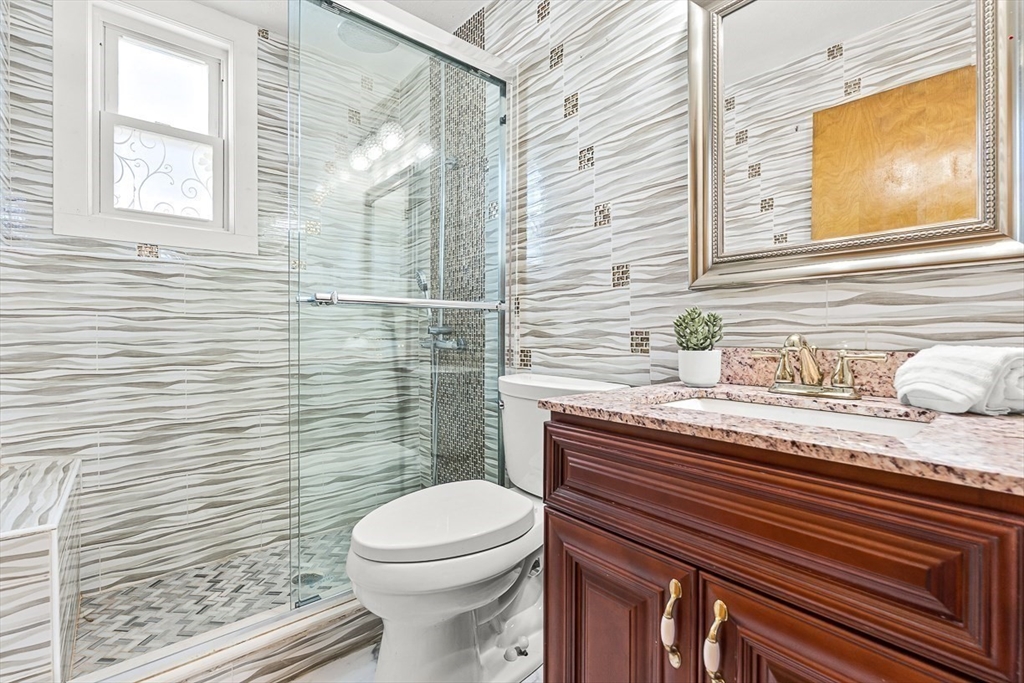 35 Fells Avenue Terrace Medford, MA 02155 - Photo 15 of 38