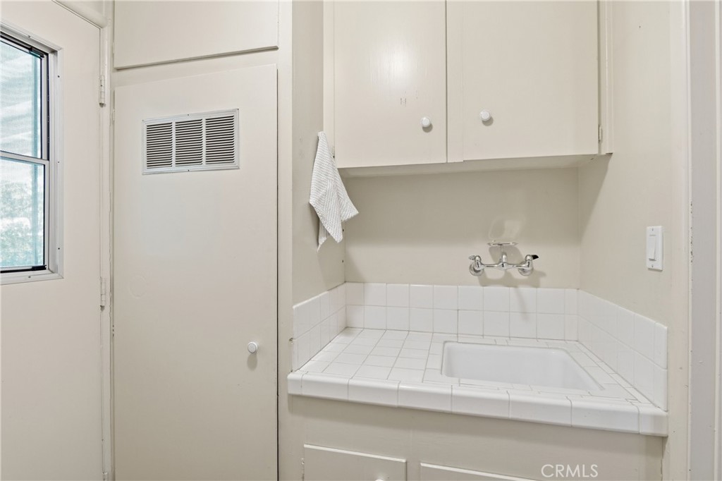 942 North Wanda Road Orange, CA 92867 - Photo 20 of 33 Gallery Image 20