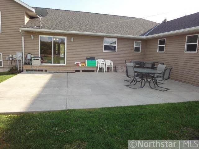 324 Golf Course Lane Ellsworth, WI 54011 - Photo 12 of 18 Gallery Image 12
