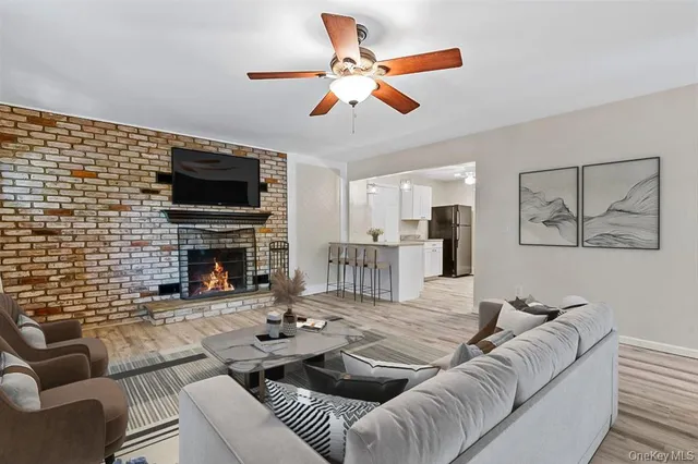 $299,500 | 68 Gerald Drive, Unit D1, Poughkeepsie, NY 12601