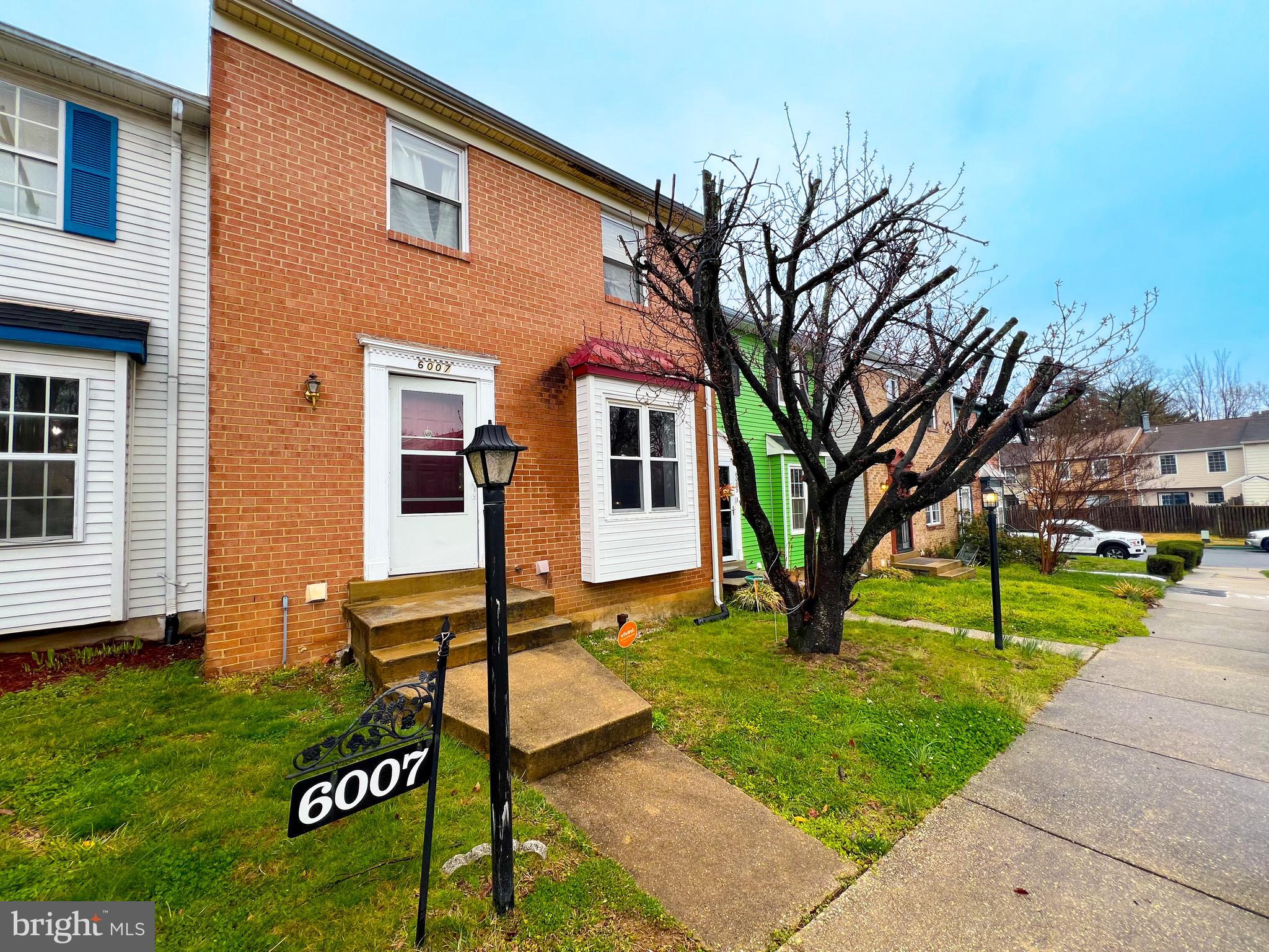 6007 North Hil Mar Cir