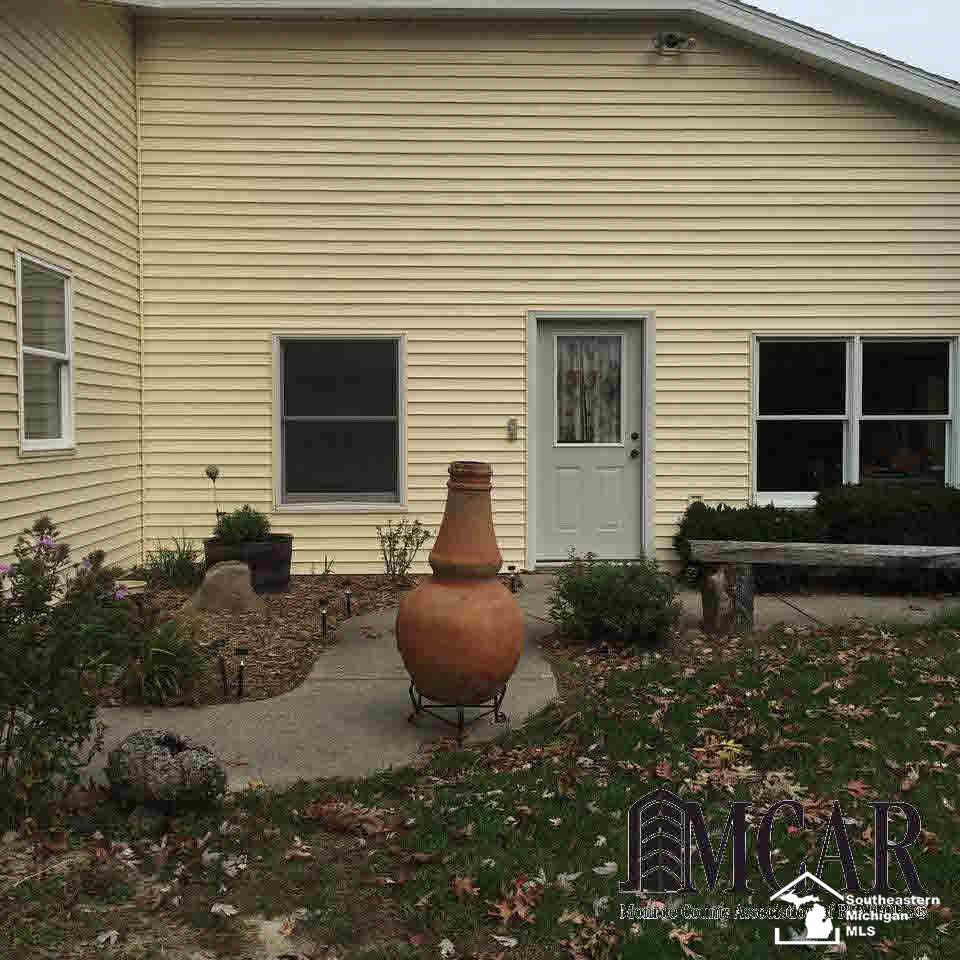1625 Irish Road Dundee, MI 48131 - Photo 4 of 25