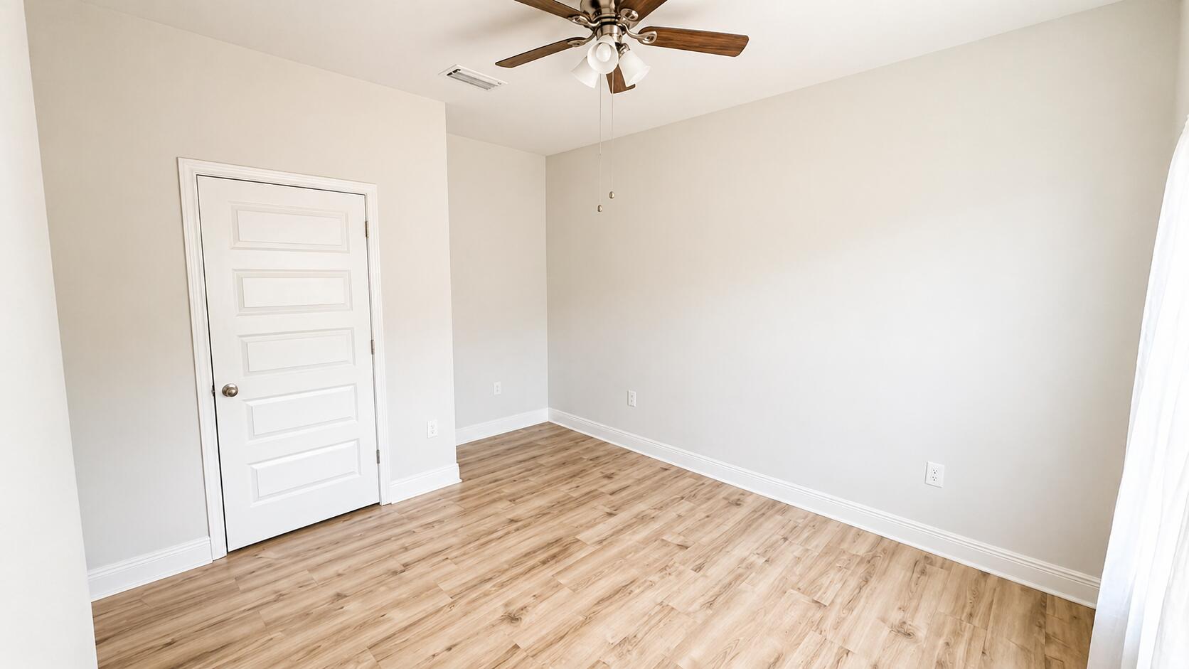 56 Secluded Circle Freeport, FL 32439 - Photo 8 of 27 2nd Bedroom