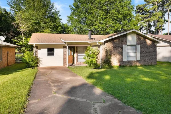 $189,000 | 417 Carroll Avenue, Wake Village, TX 75501
