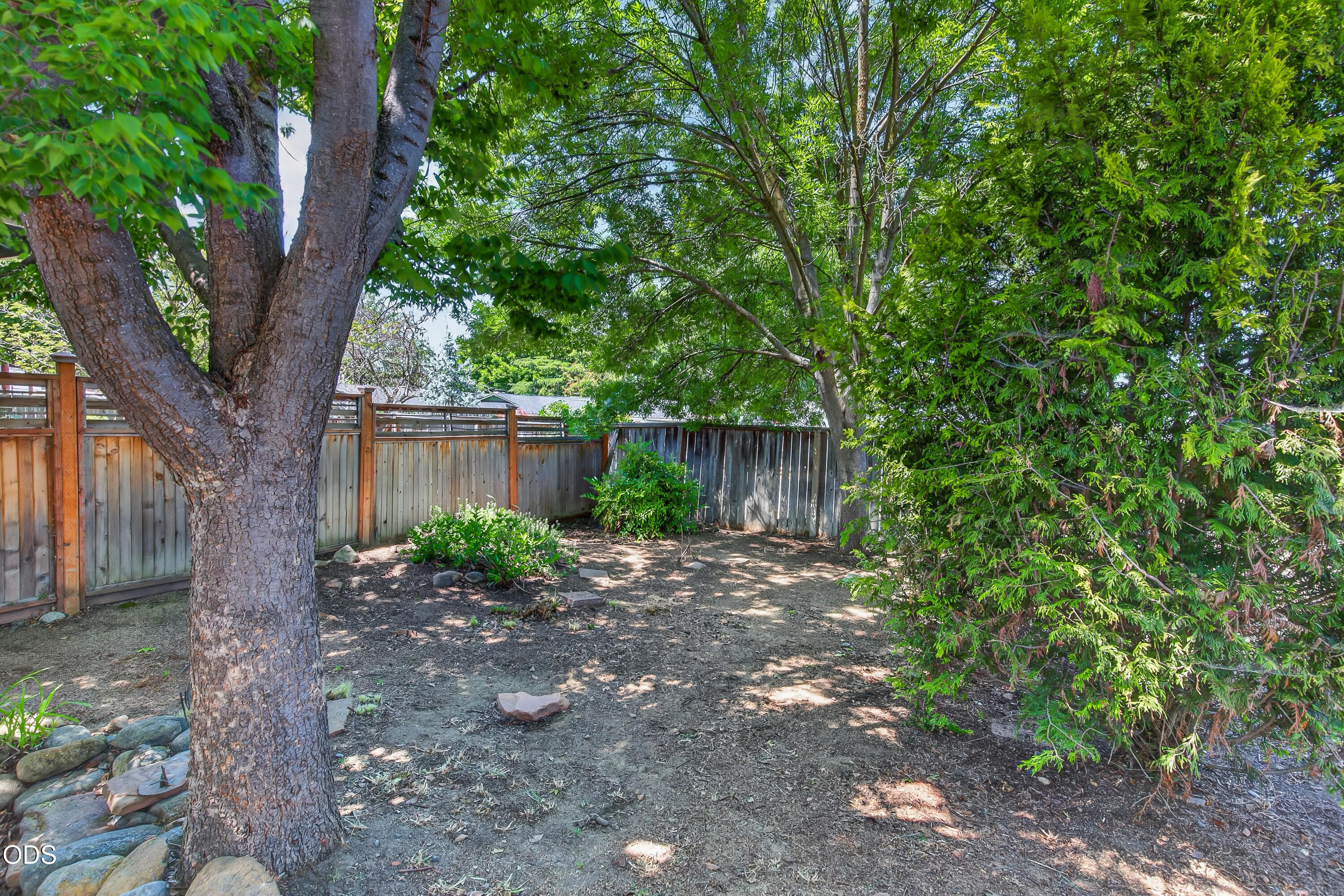 502 South B Street Phoenix, OR 97535 - Photo 26 of 27