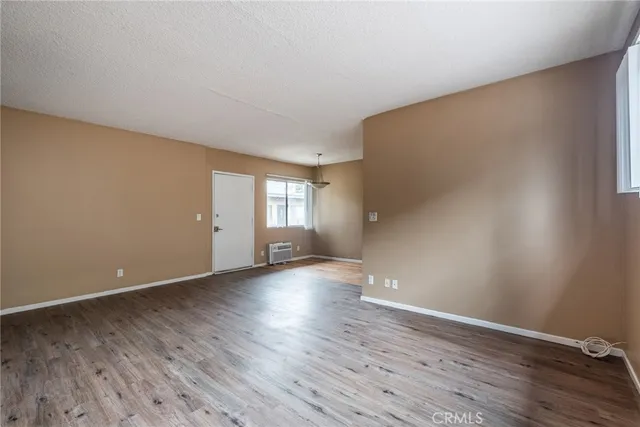 $1,600 | 17931 Devonshire Street, Unit 28, Northridge, CA 91326