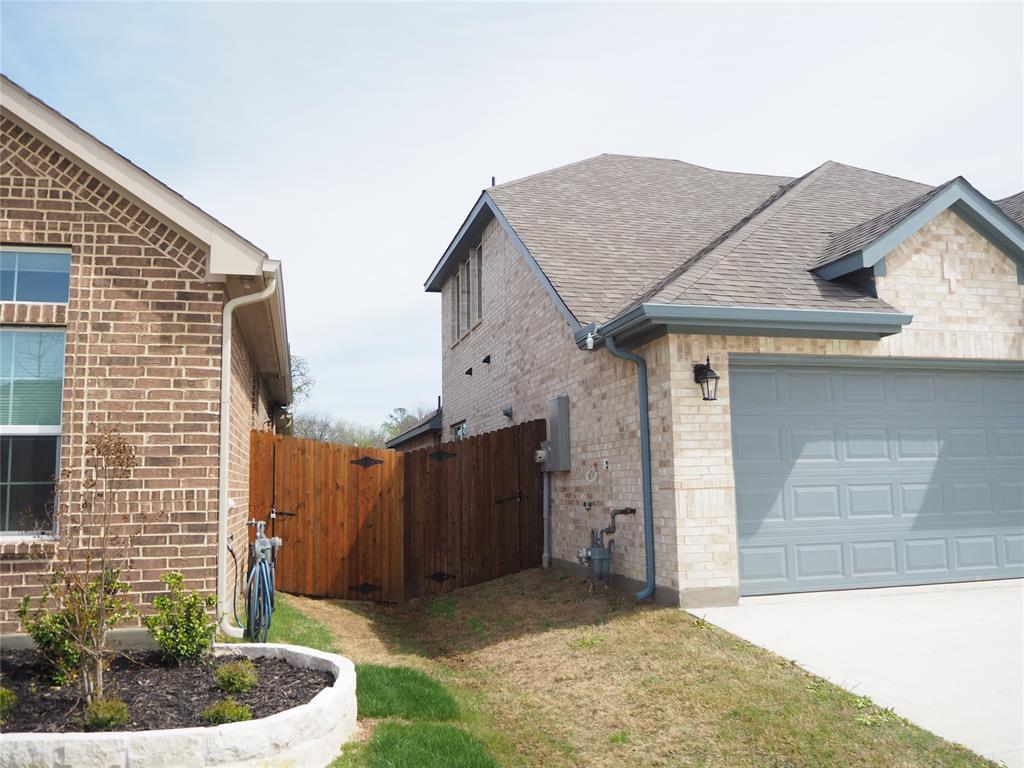 2201 Yellowhammer Road Denton, TX 76205 - Photo 3 of 36