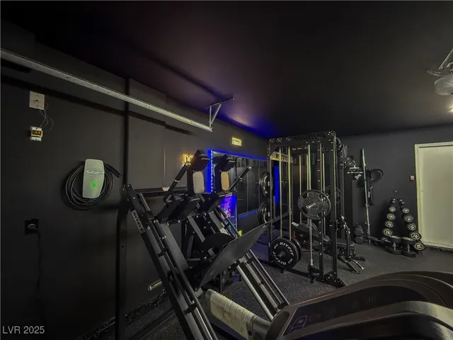 $3,255 | 10360 Cherokee Corner Avenue, Las Vegas, NV 89129