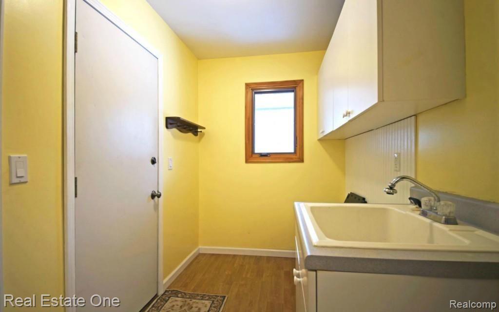 5481 Ford Road Commerce Township, MI 48382 - Photo 15 of 25 14-Ford.jpg