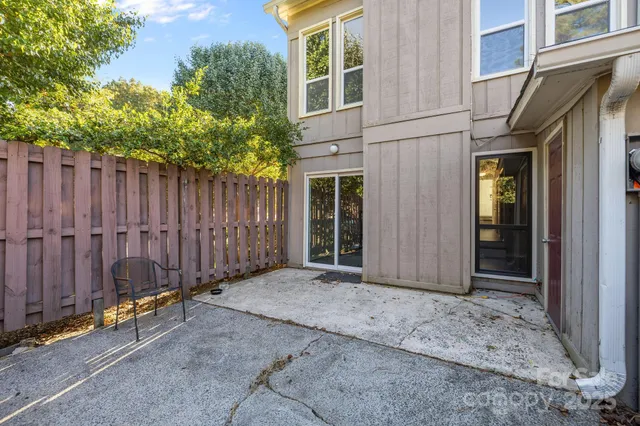 $270,000 | 7939 Charter Oak Lane, Charlotte, NC 28226