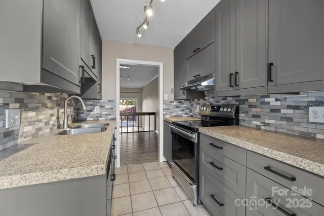 $270,000 | 7939 Charter Oak Lane, Charlotte, NC 28226