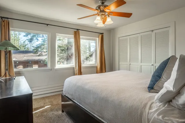 $1,150,000 | 221 Canyon Boulevard, Unit 206, Mammoth Lakes, CA 93546