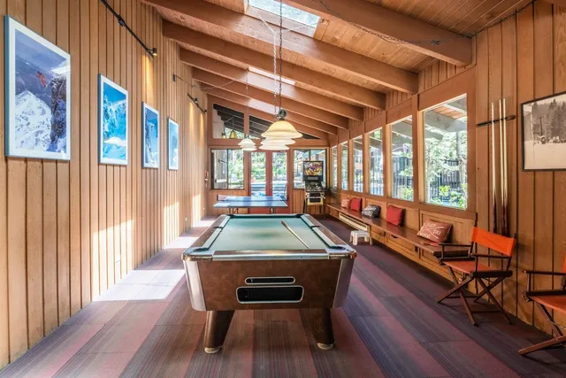 $1,150,000 | 221 Canyon Boulevard, Unit 206, Mammoth Lakes, CA 93546