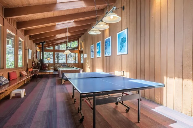 $1,150,000 | 221 Canyon Boulevard, Unit 206, Mammoth Lakes, CA 93546