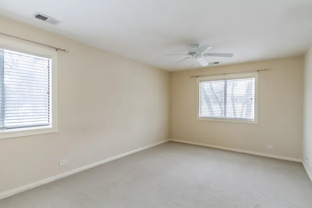 $229,900 | 25 Superior Court, Unit L2, Schaumburg, IL 60193