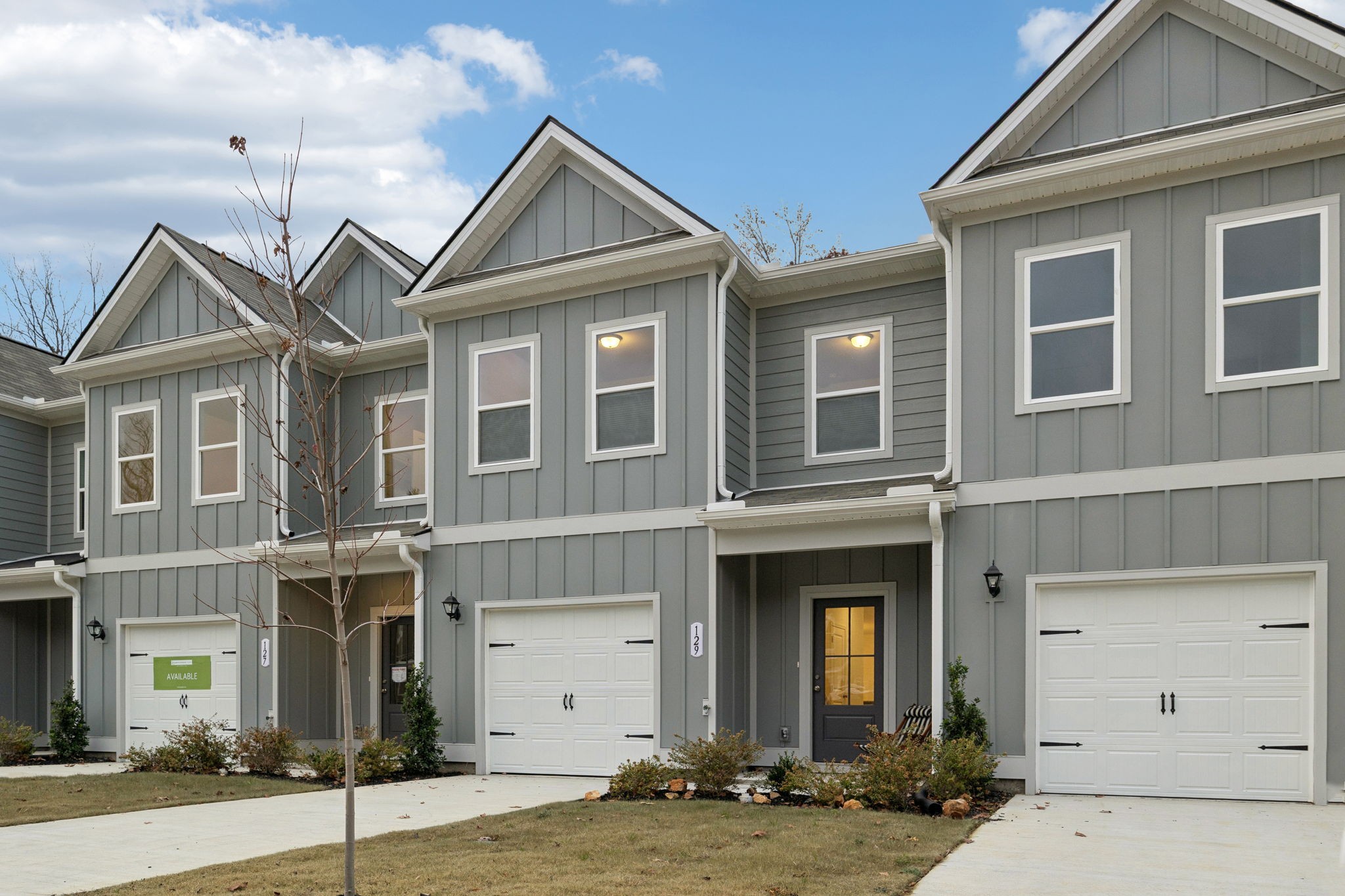 129 Ironhorse Way Dickson, TN 37055 - Photo 3 of 35 a front view of a house