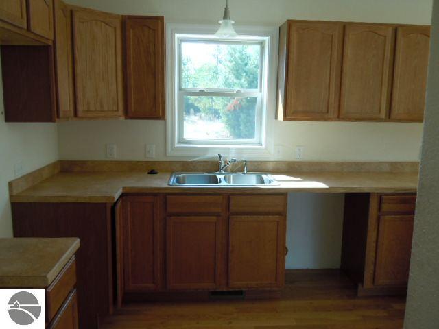 1523 Round Lake Road Interlochen, MI 49643 - Photo 13 of 24 1739002-13.JPG