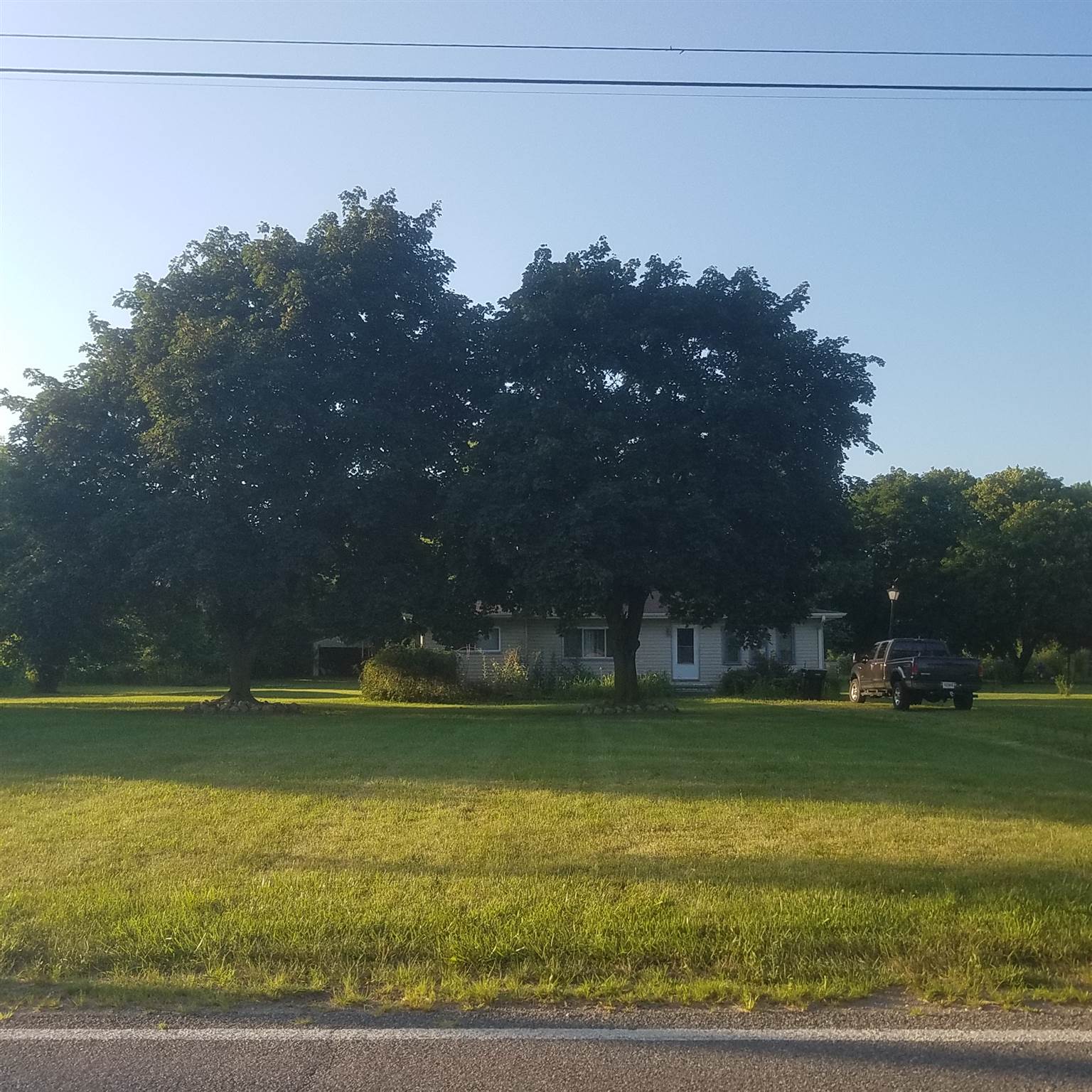 25165 Edison Road South Bend, IN 46628 - Photo 1 of 17
