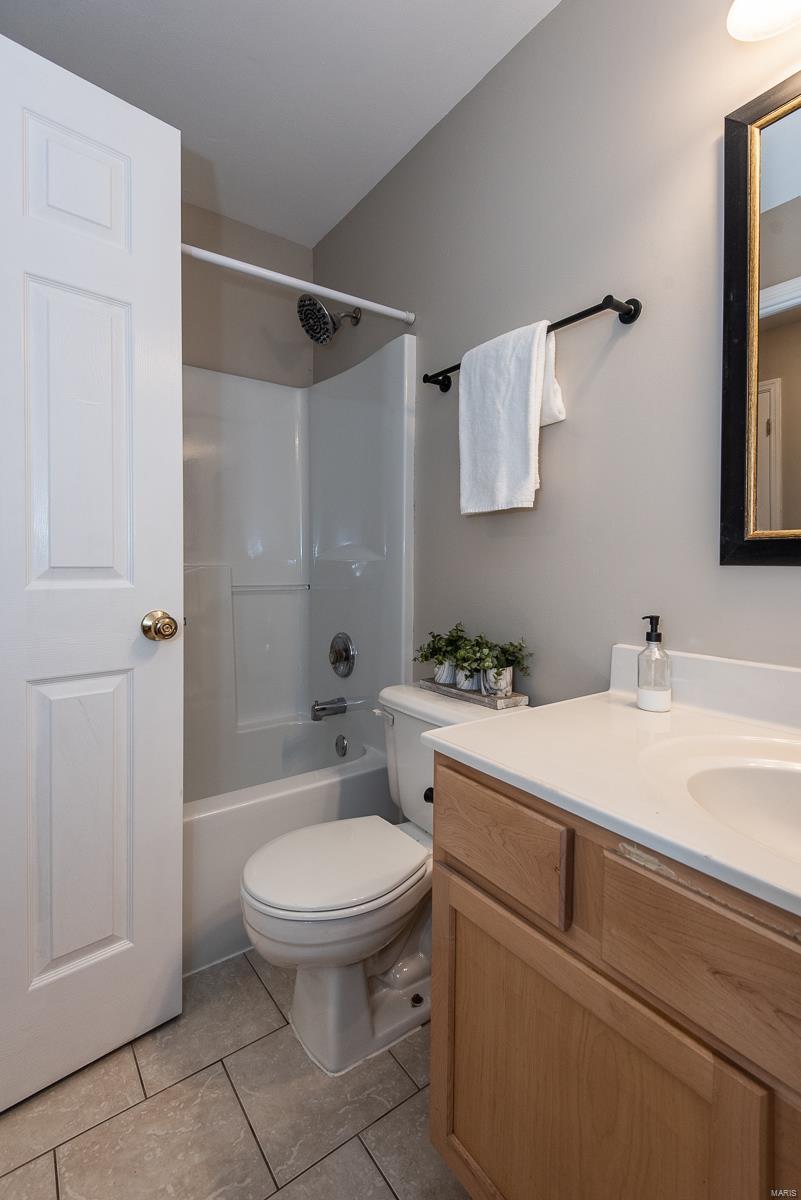 206 Cascade Terrace Drive Ballwin, MO 63021 - Photo 11 of 29 Gallery Image 11
