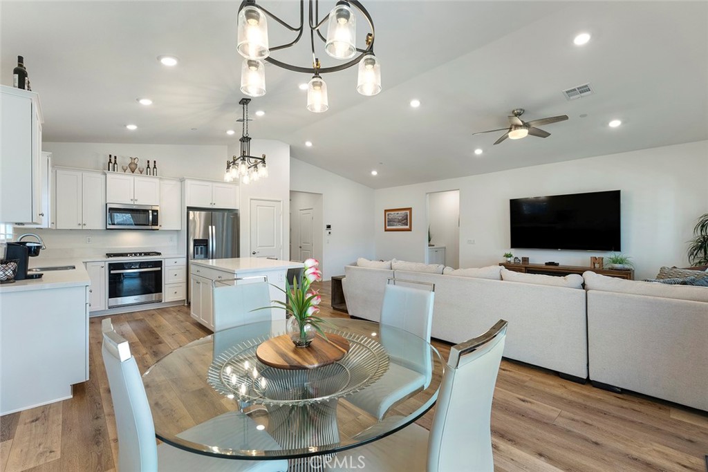 31228 Scrub Jay Road Winchester, CA 92596 - Photo 3 of 43 Open Concept Living at it's best!