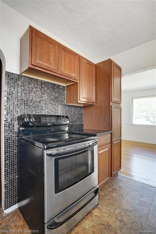 4862 Sashabaw Road Clarkston, MI 48346 - Photo 7 of 16 Gallery Image 7