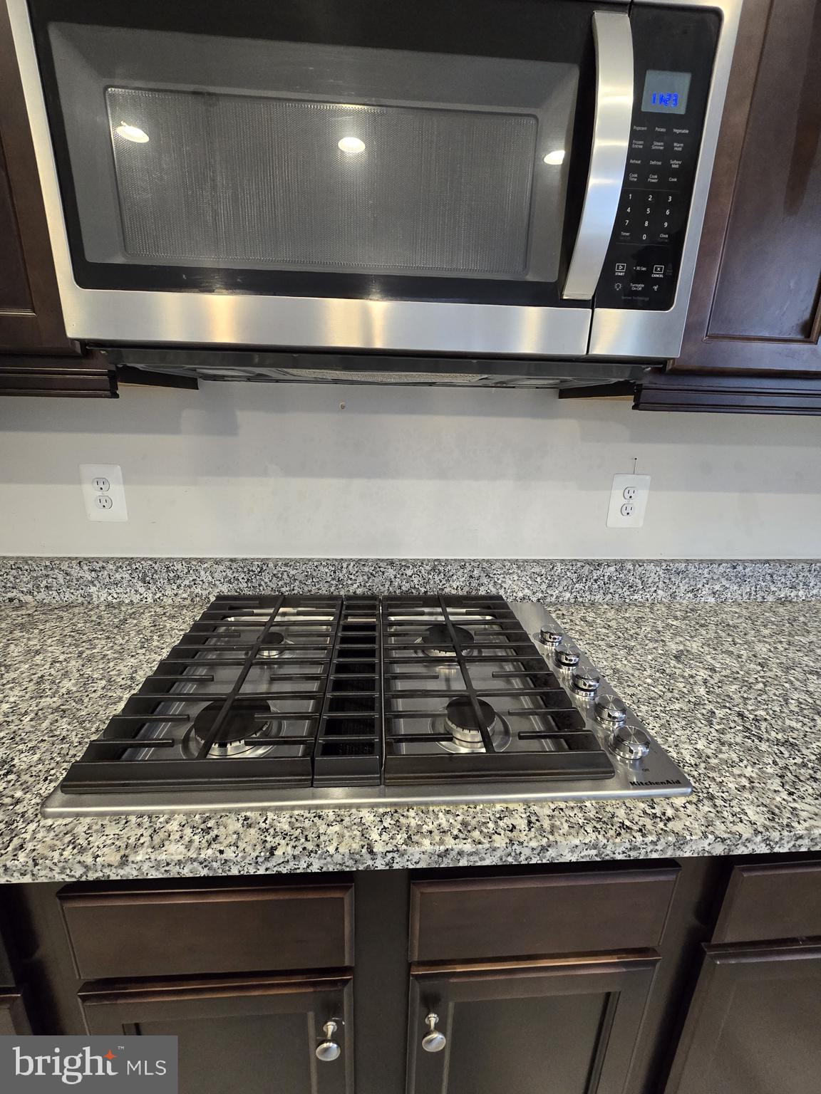 6592 Timber Ridge Lane Bryans Road, MD 20616 - Photo 15 of 60 a close view of a stove a sink and dishwasher