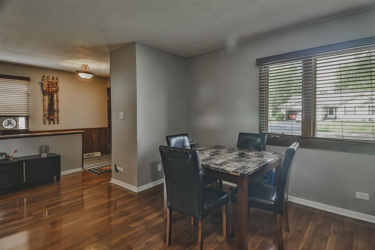 407 Pembroke Road Southwest Poplar Grove, IL 61065 - Photo 7 of 29 Gallery Image 7