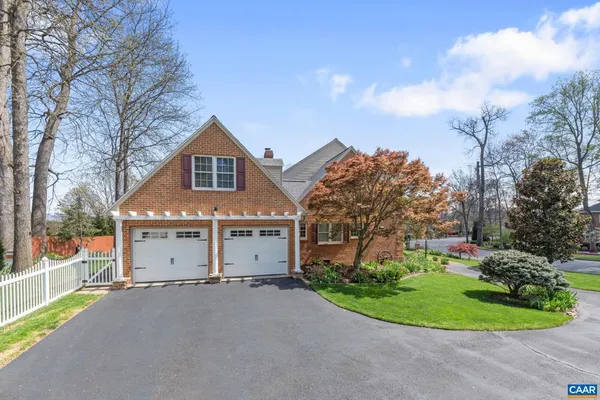 $713,000 | 124 Pelham Woods Circle, Waynesboro, VA 22980