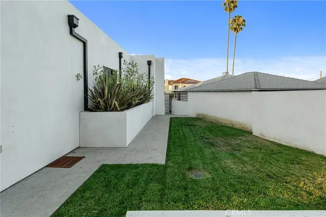 $14,000 | 5196 Orange Place, Los Angeles, CA 90008