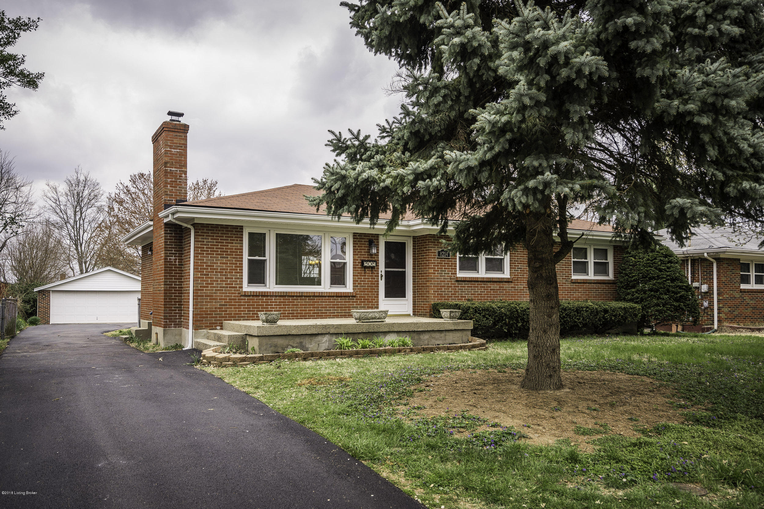 8214 Delido Road Louisville, KY 40219 - Photo 1 of 53 Front