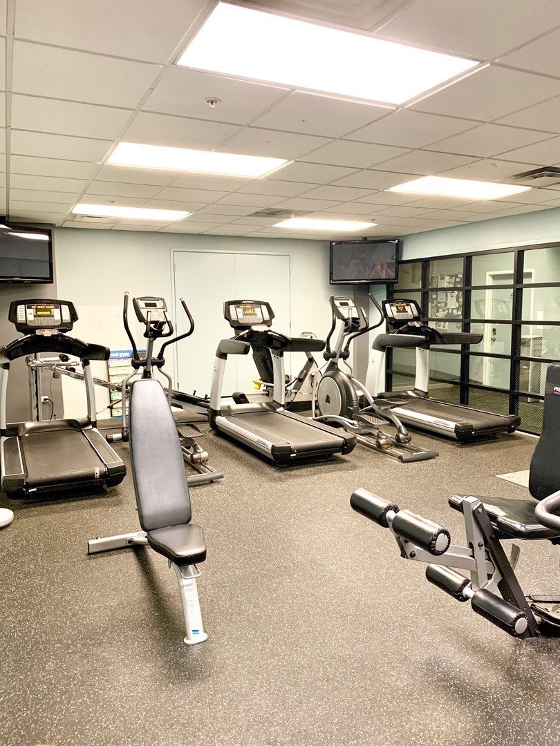 1200 West Monroe Street, Unit 412 Chicago, IL 60607 - Photo 16 of 20