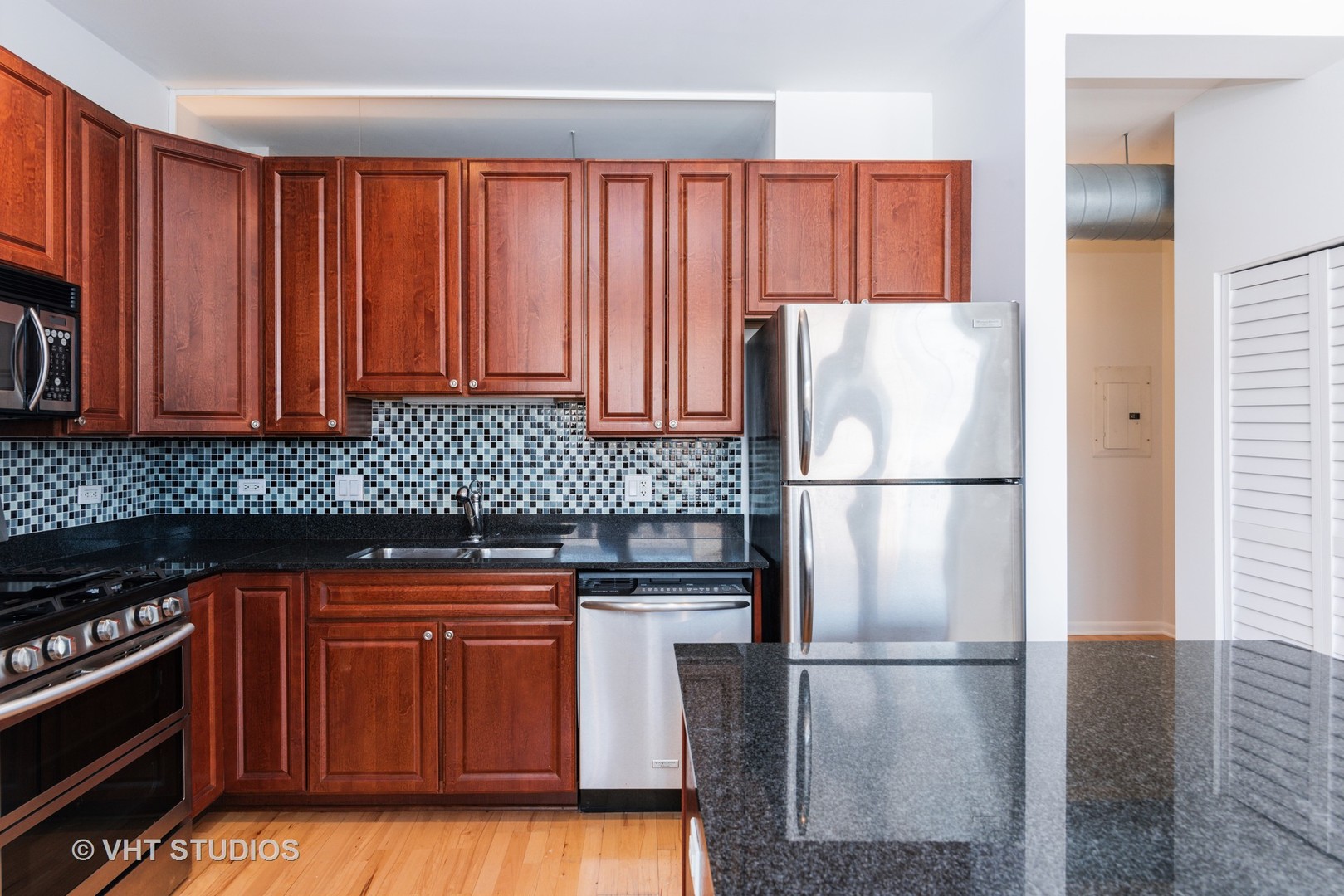 1200 West Monroe Street, Unit 412 Chicago, IL 60607 - Photo 6 of 20