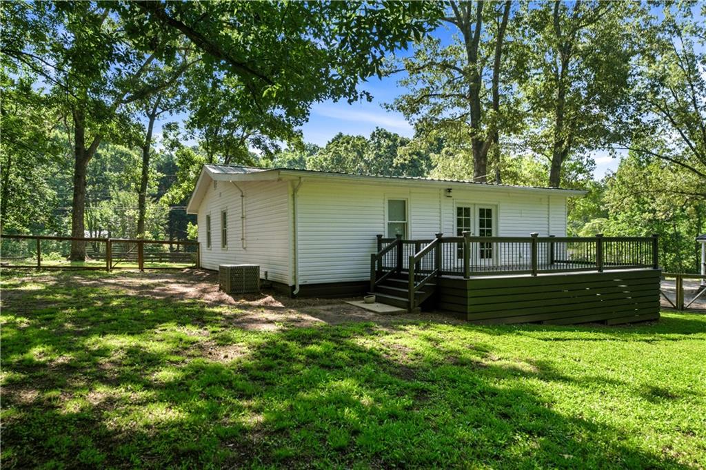 467 Sanders Street Clarkesville, GA 30523 - Photo 34 of 41