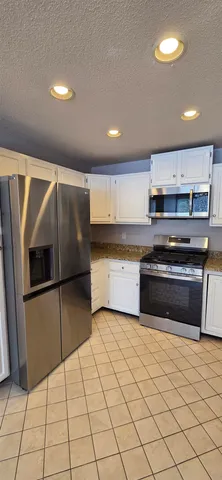 $2,650 | 241 Main Street, Unit 7, Salem, NH 03079