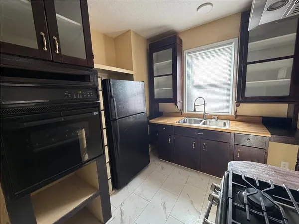 $194,900 | 1204 North 8th Street, St. Joseph, MO 64501