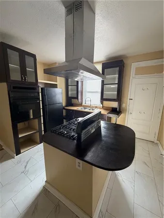 $194,900 | 1204 North 8th Street, St. Joseph, MO 64501