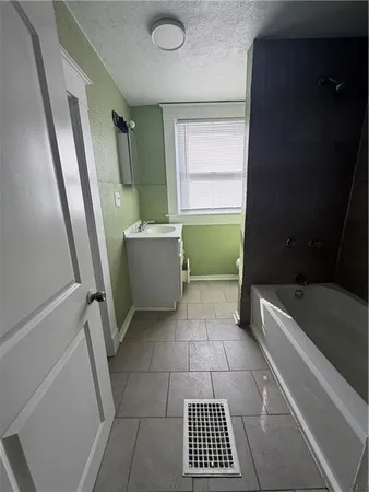 $194,900 | 1204 North 8th Street, St. Joseph, MO 64501