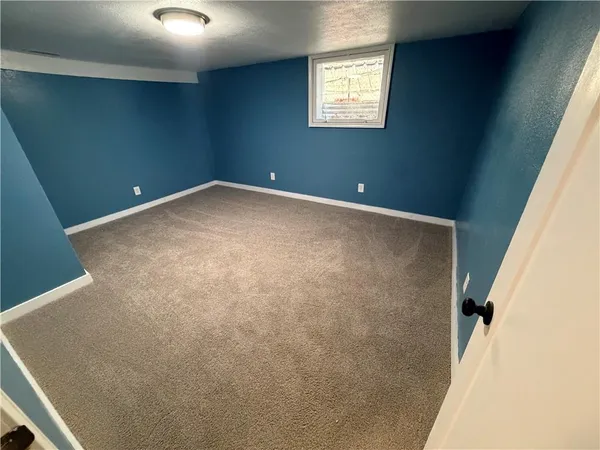 $194,900 | 1204 North 8th Street, St. Joseph, MO 64501