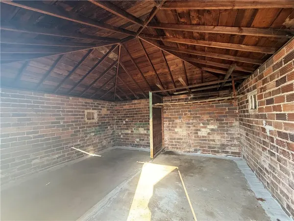 $194,900 | 1204 North 8th Street, St. Joseph, MO 64501