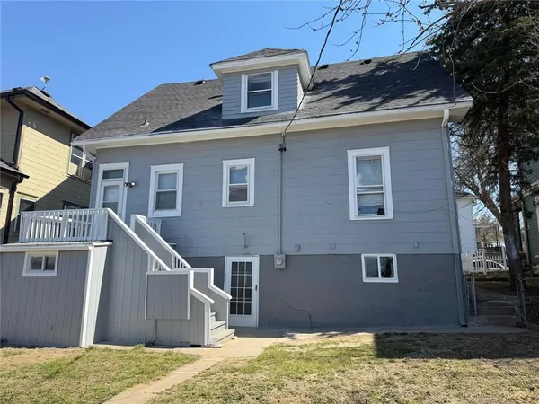 $194,900 | 1204 North 8th Street, St. Joseph, MO 64501