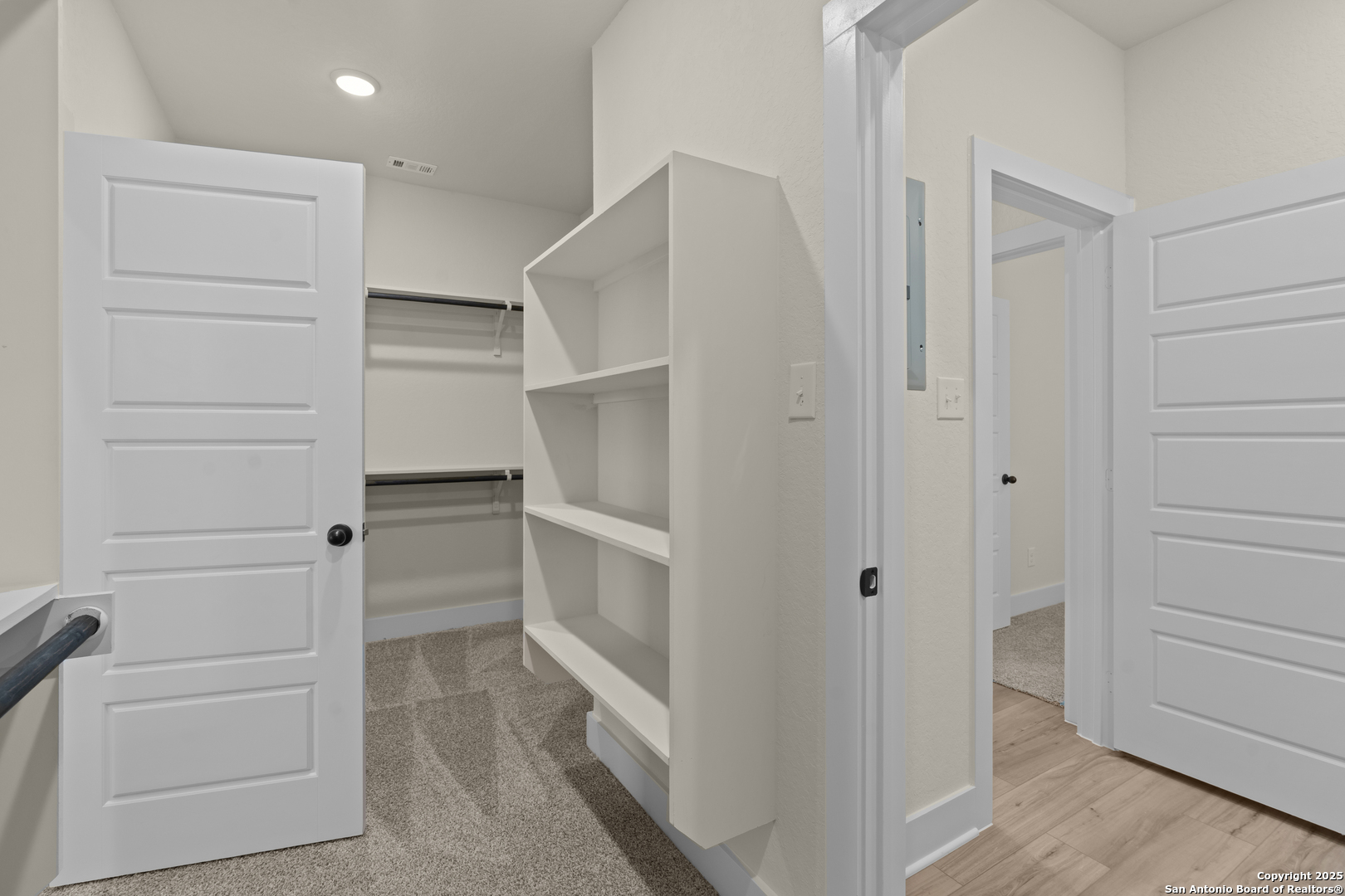 178 Jax Loop San Antonio, TX 78253 - Photo 27 of 45 a view of walk in closet