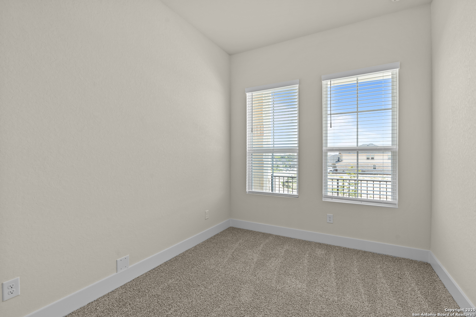 178 Jax Loop San Antonio, TX 78253 - Photo 28 of 45 an empty room with a window