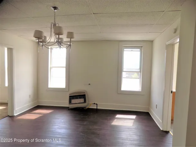 $950 | 513 Washington Avenue, Unit 6, Jermyn, PA 18433