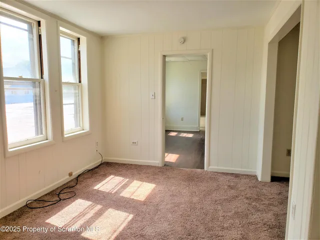 $950 | 513 Washington Avenue, Unit 6, Jermyn, PA 18433