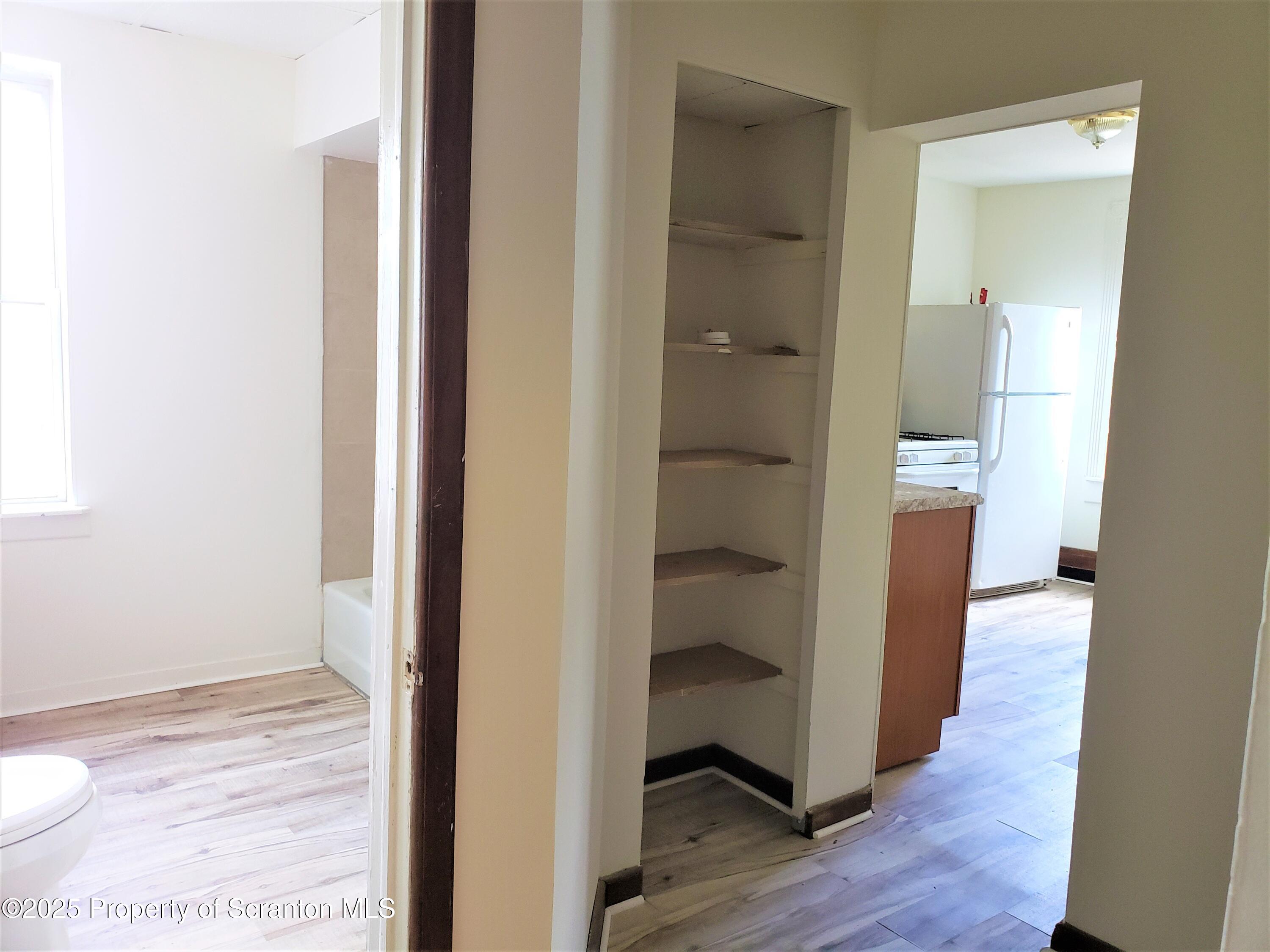 513 Washington Avenue, Unit 6 Jermyn, PA 18433 - Photo 7 of 10 Hallway