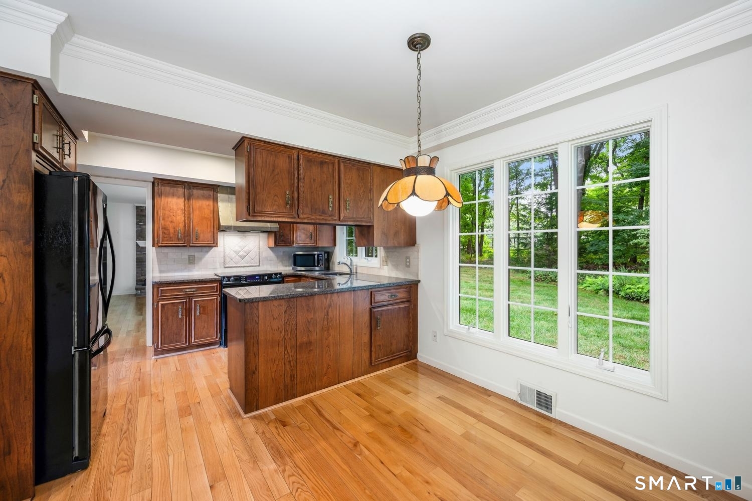 80 Ripton Parish Stratford, CT 06614 - Photo 7 of 18 Gallery Image 7