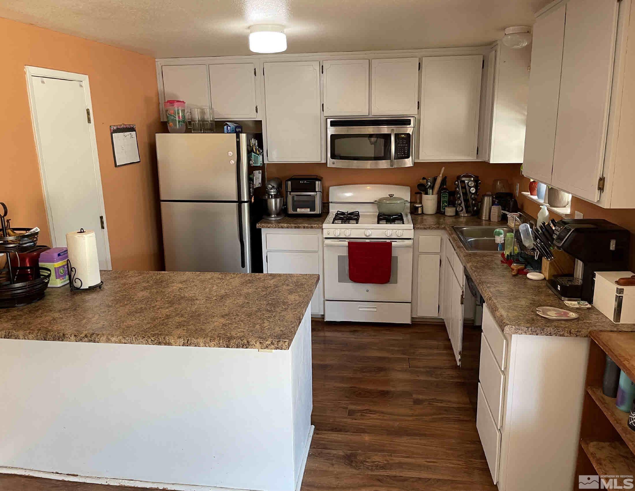 703 Empire Road Dayton, NV 89403 - Photo 8 of 31