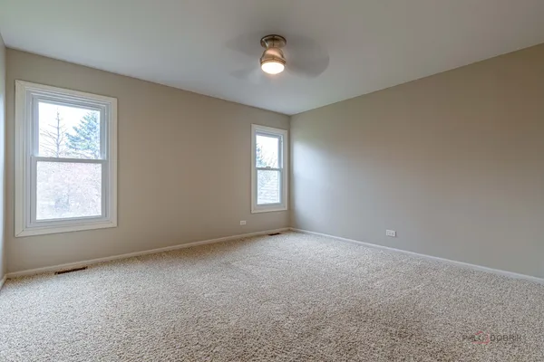 $1,050,000 | 383 Barnswallow Lane, Vernon Hills, IL 60061